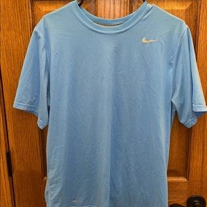Men’s Nike shirt